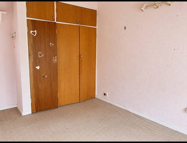 3 BEDROOM APARTMENT FOR SALE IN VEREENIGING CENTRAL